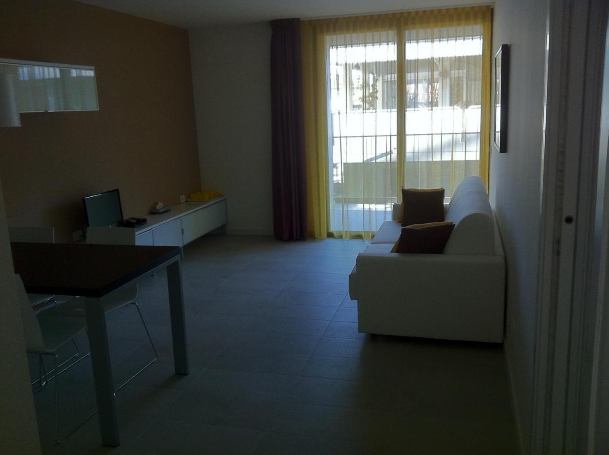 Residence Ormeggio Градо Номер фото